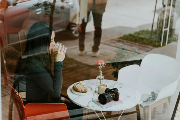 article2 local cafe calm moment